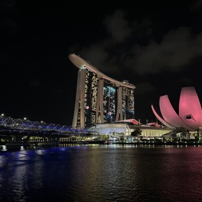 singapur dovolenka marina bay v noci vietnam