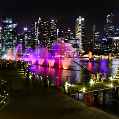 singapur dovolenka nocna show marina bay