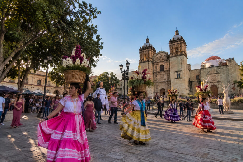 Zájazd Mexiko veľký okruh tradičná calenda v Oaxaca